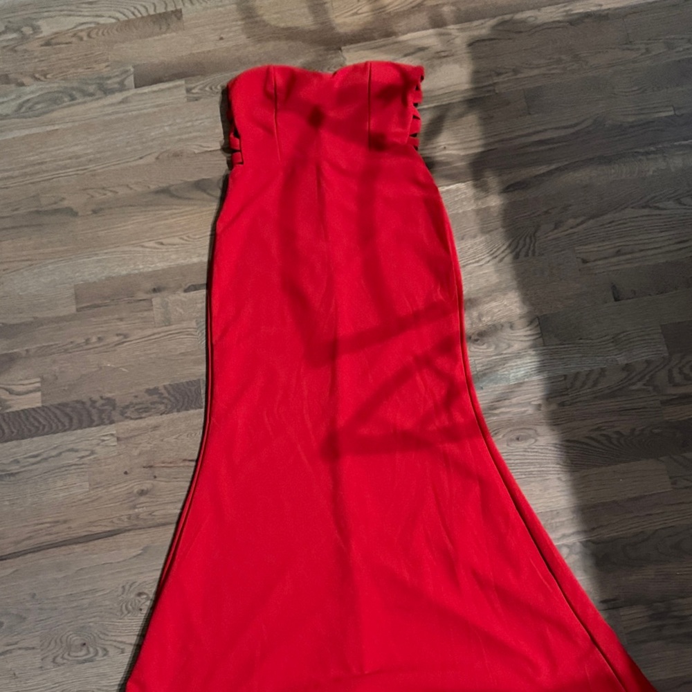 Lulu's Vibrant Red Strapless Dress